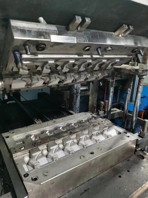 Liquid Silicone Injection Moulding LSR Plastic CNC EDM Multiple Cavity